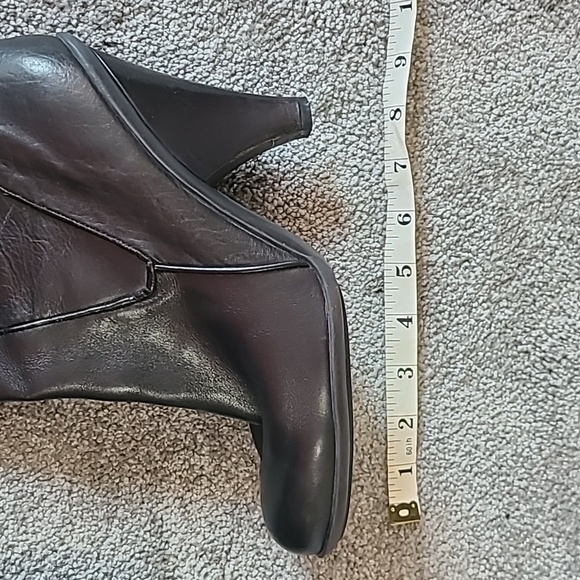 Black size 8.5 leather riding boot - Picture 3 of 10